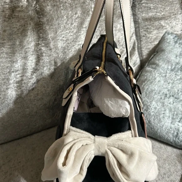 2 Juicy Couture Bags & 3 Wallets All NWT - Picture 5 of 13